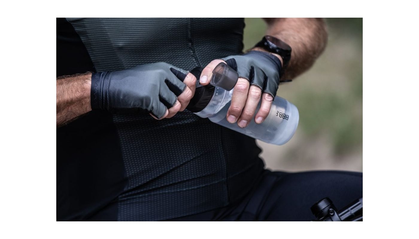 Láhev BBB BWB-12 AutoTank Mudcap Autoclose 0,55L Black - 3 Láhev BBB BWB-12 AutoTank Mudcap Autoclose 0,55L Black - 3