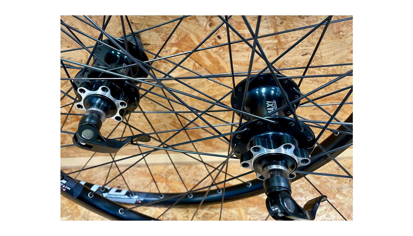 Zapletená kola Mach1 / Max1 27,5" pár  RU - 3