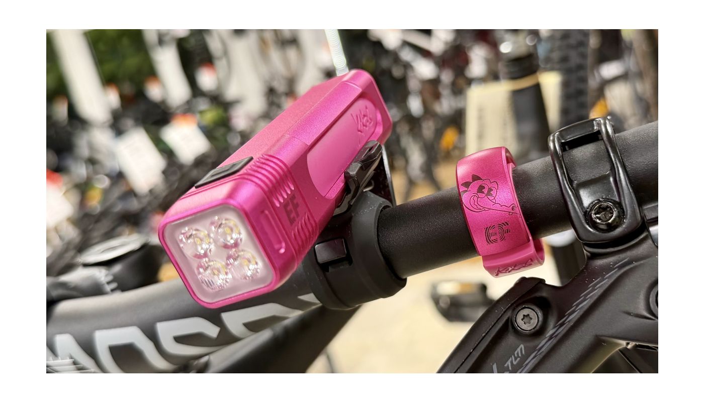 Přední světlo KNOG Blinder PRO 900 E.F. Limited - 7