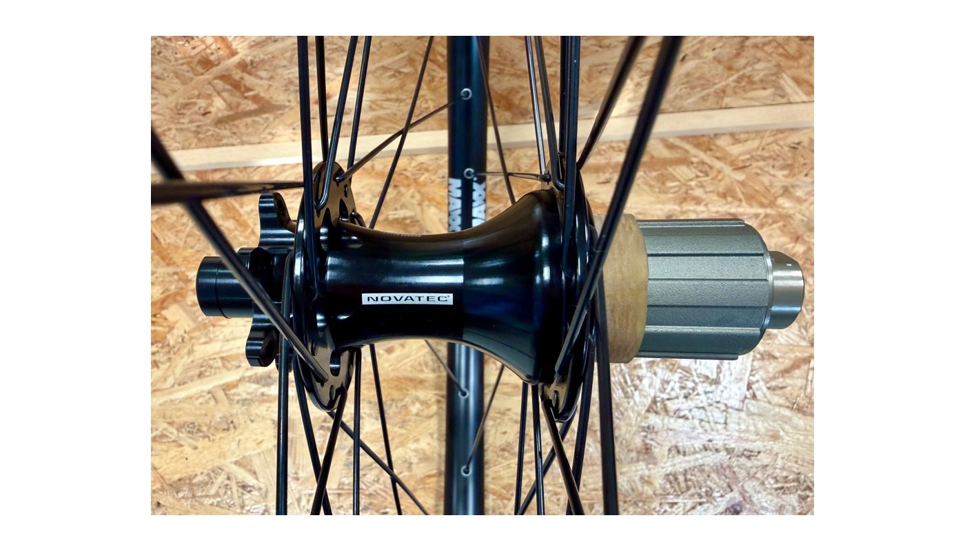 Zapletená kola Mach1/Novatec 29" Boost 15x110 / 12x148 HG pár - 6