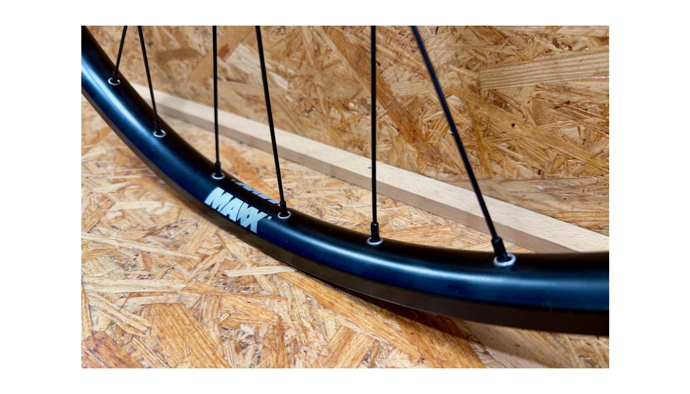 Zapletené kolo Mach1 / Shimano 29" zadní 12x148mm Boost MicroSpline - 2