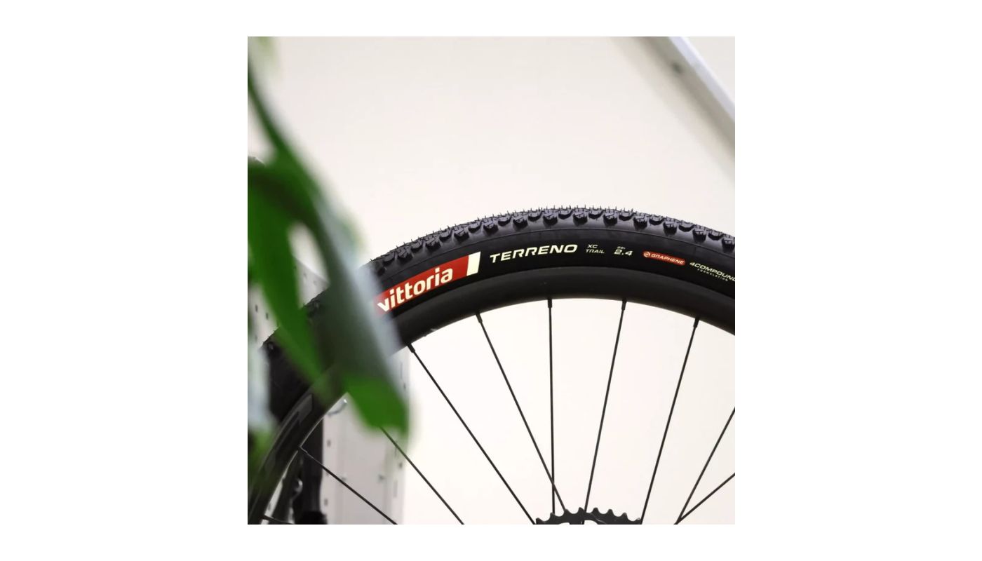 Plášť Vittoria Terreno 29x2.25 XC Trail Full Black G2.0 - 3