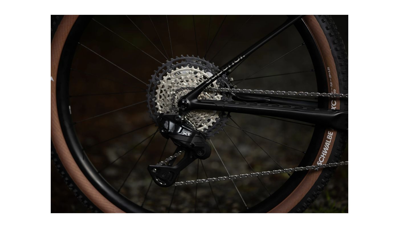 Superior XP 9.8 Matte Carbon / Dark Chrome 2026 - 6