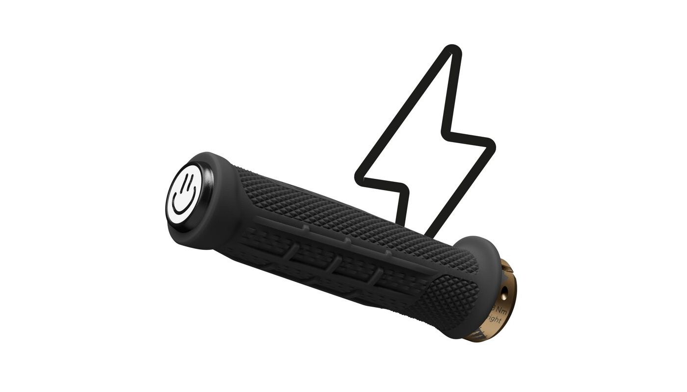 Gripy Ergon GDH Team Vali Höll Edition černá - 2