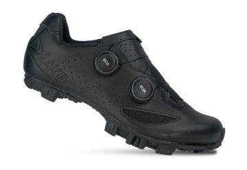 Tretry LAKE MX190-X Wide černá - 1