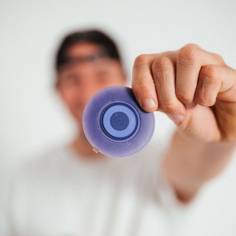 Fidlock VACUUM univerzální magnetický držák - samolepka FIALOVÁ - 2
